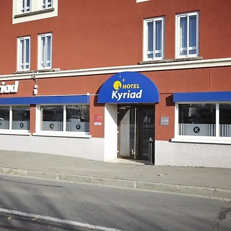 Kyriad Centre Gare Hotel 3*
